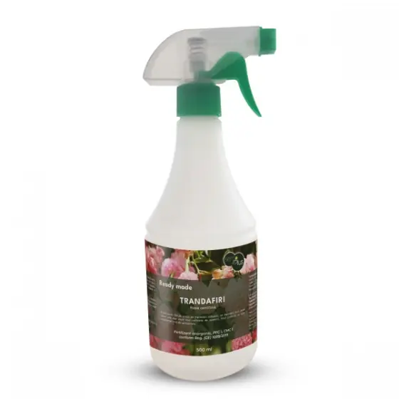 Mai ieftin Ingrasamant lichid premium Ready-Made cu pulverizare pentru trandafiri, 500 ml