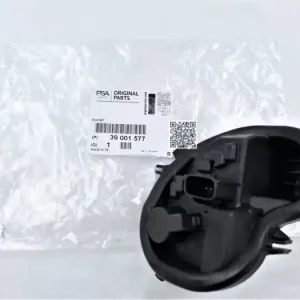 Cumpărături sigure SOCLU LAMPA STOP STANGA - Opel Astra K 39001577