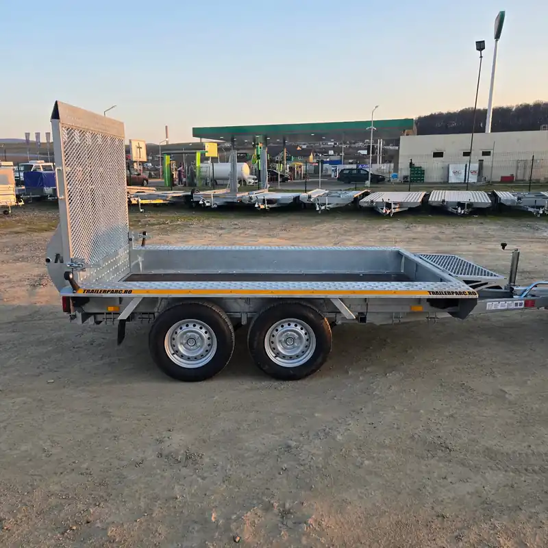 Ieftin Remorca Niewiadow Koparka pt.utilaje, 3×1.55 m, 2 axe, 2700 kg