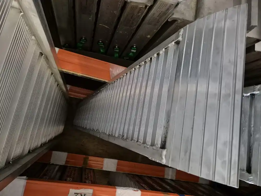 Rampe de încărcare/descarcare aluminiu 1500 x 300 mm, 3200 kg Ofertă de sezon